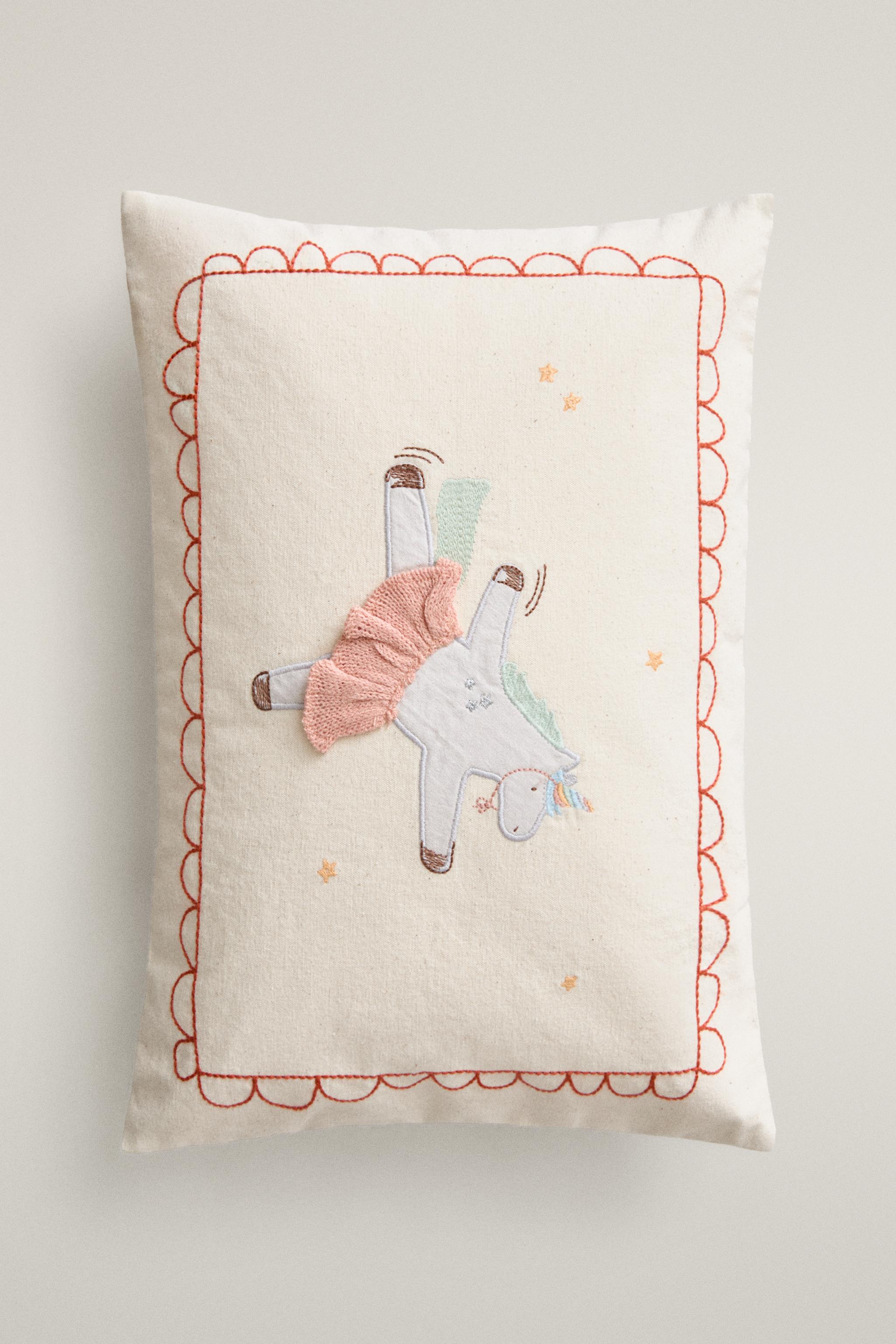 KIDS’ UNICORN THROW PILLOW COVER